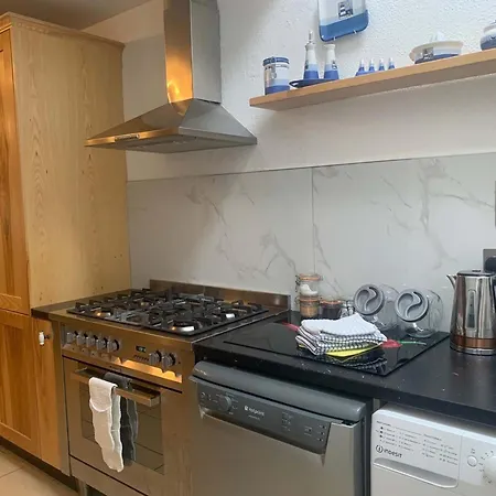 Bayview, Dunmore East, County Waterford - Sleeps 12 Persons * Данмор-Ист