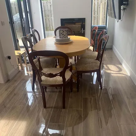 Bayview, Dunmore East, County Waterford - Sleeps 12 Persons Dunmore East