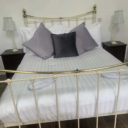 Bayview, Dunmore East, County Waterford - Sleeps 12 Persons * Данмор-Ист